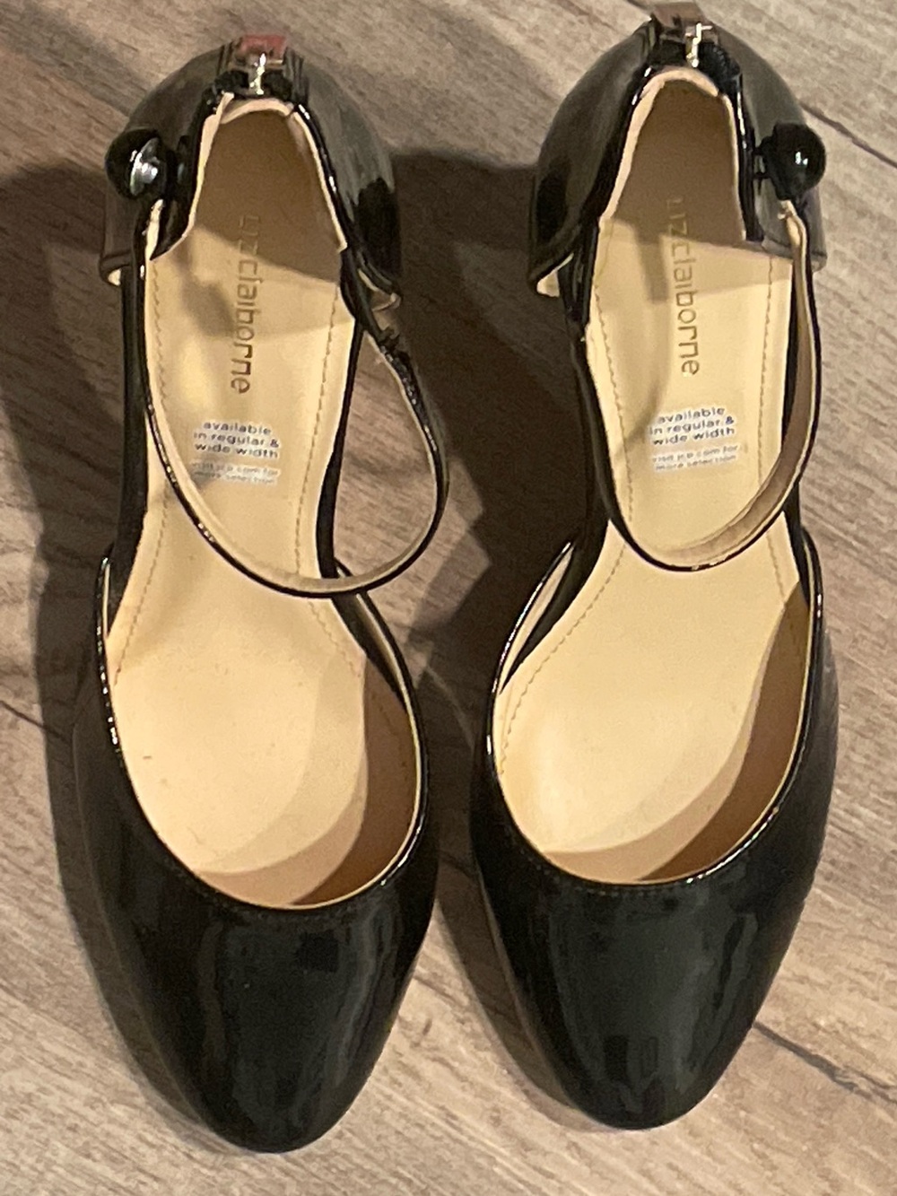 Liz Claiborne Black Patent Ankle Strap Block Heel Zip Back Size: 8